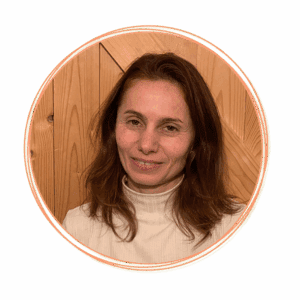 Lakatos Réka DSZIT terapeuta, Meseterapeuta, Fejlesztőpedagógus